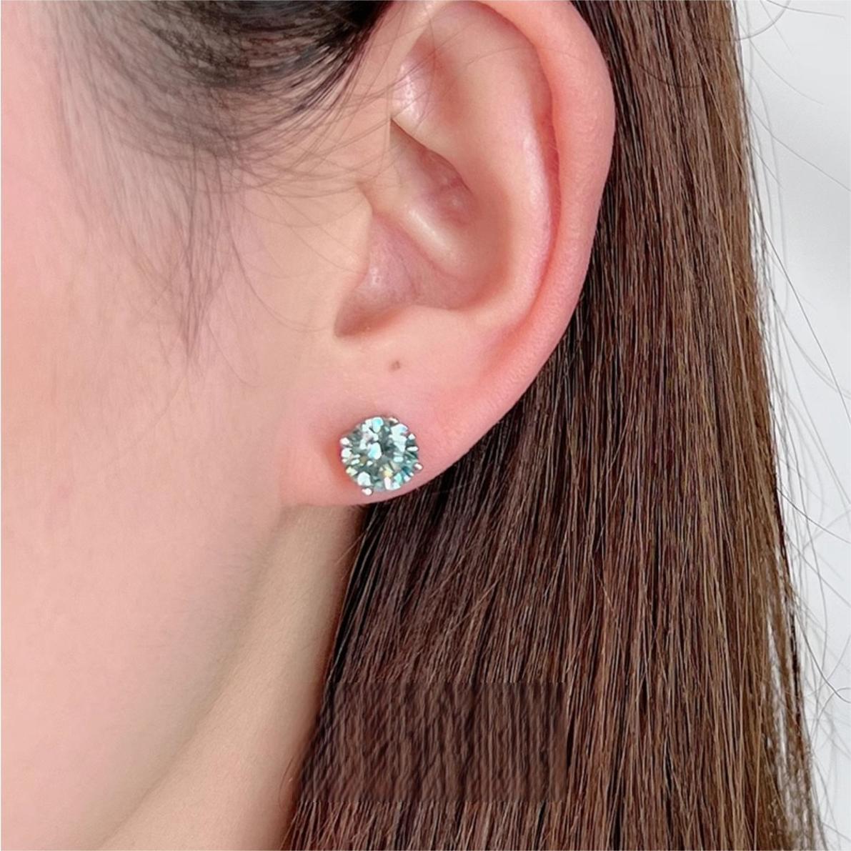 S925 Round Synthetic Moissanite Prong Stud Earrings Anniversary Day Gifts For Men Women