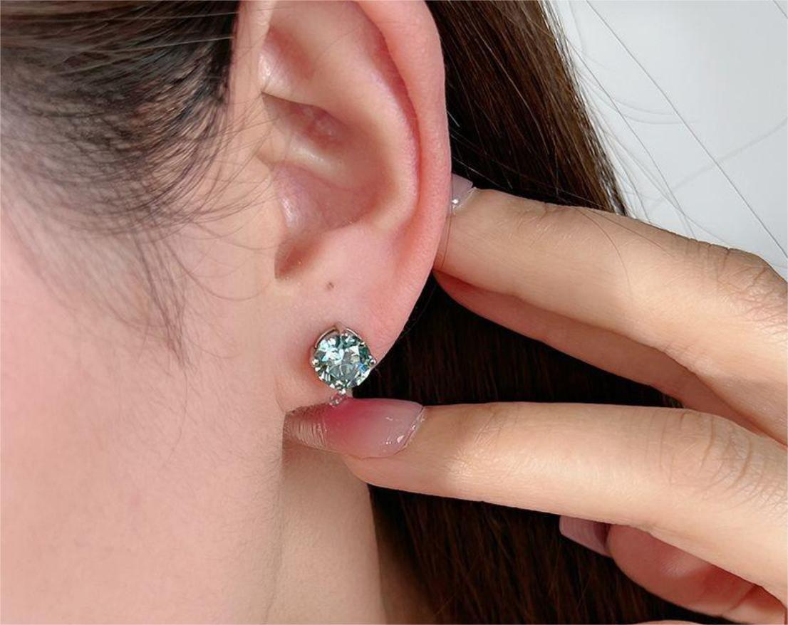 S925 Round Synthetic Moissanite Prong Stud Earrings Anniversary Day Gifts For Men Women